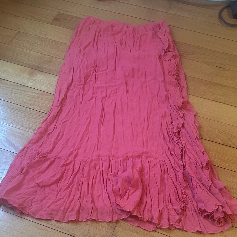 Chic Coral Midi Skirt
